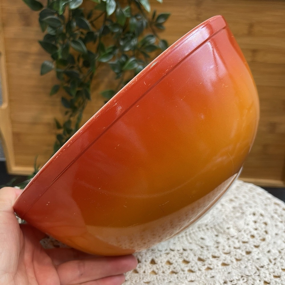 Vintage Pyrex Flameglo 404 Mixing Bowl 4 Qt Orange Red Ombre Nesting Glass USA